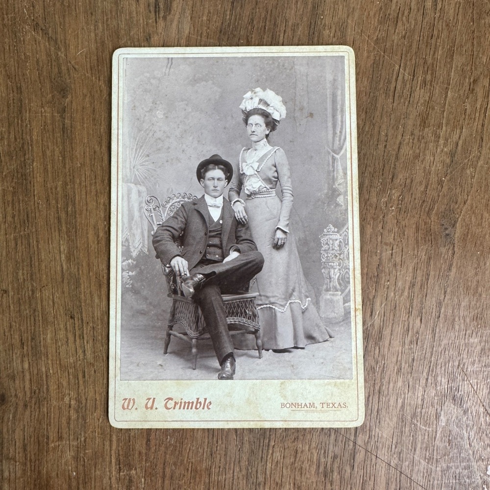 Antique Studio Portrait Man & Woman by W. U. Trimble Bonham Texas Cabinet‎ Card